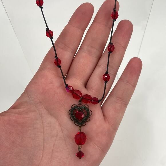 Vampire goth whimsygoth Robert Rose red heart beaded necklace - Picture 2 of 6